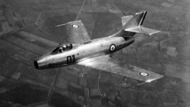 Le Mystère II franchit le mur du son en 1952, une avancée française qui change tout