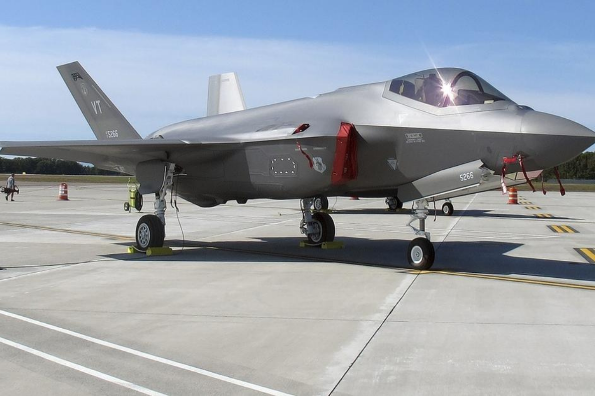 F-35A en Suisse : pourquoi la commande controversée pourrait bouleverser le budget et déclencher un bras de fer politique