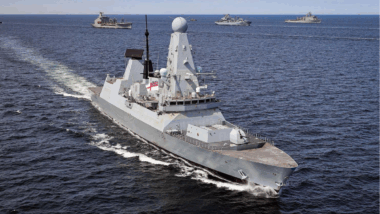 Un drone chinois se fait passer pour un chasseur britannique près de Hainan : quand la falsification des données menace la sécurité aérienne