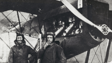 Charles Kingsford Smith s'envole vers un record audacieux dans le ciel en novembre 1935