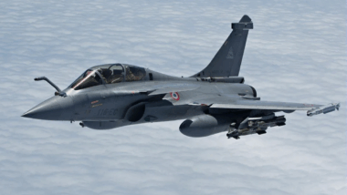 Quand le Rafale et le système SAMP/T unissent leurs forces, l’armée de l’Air dévoile une synergie inédite face aux menaces modernes