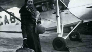 Elle pulvérise un record mondial : l’exploit fou d’Amy Johnson-Mollison qui a choqué l’aviation le 18 novembre 1932