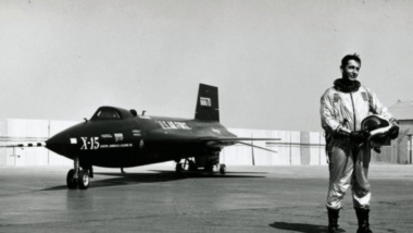 Albert Scott Crossfield avait franchi une vitesse inédite dans le ciel le 20 novembre 1953, un exploit qui a marqué l'histoire de l'aviation