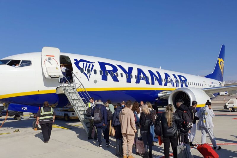 Ryanair reste leader en Espagne malgré son retrait des petits aéroports régionaux