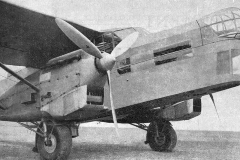 La rivalité franco-américaine avait pris un tournant inattendu quand, le 11 décembre 1924, un pilote français avait écrasé le record mondial