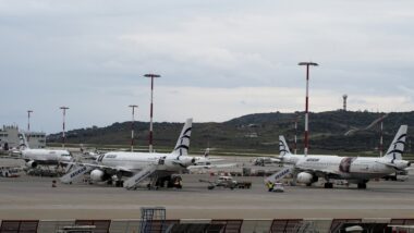 Des avions cloués au sol en Grèce après une panne radio, des passagers racontent leur attente