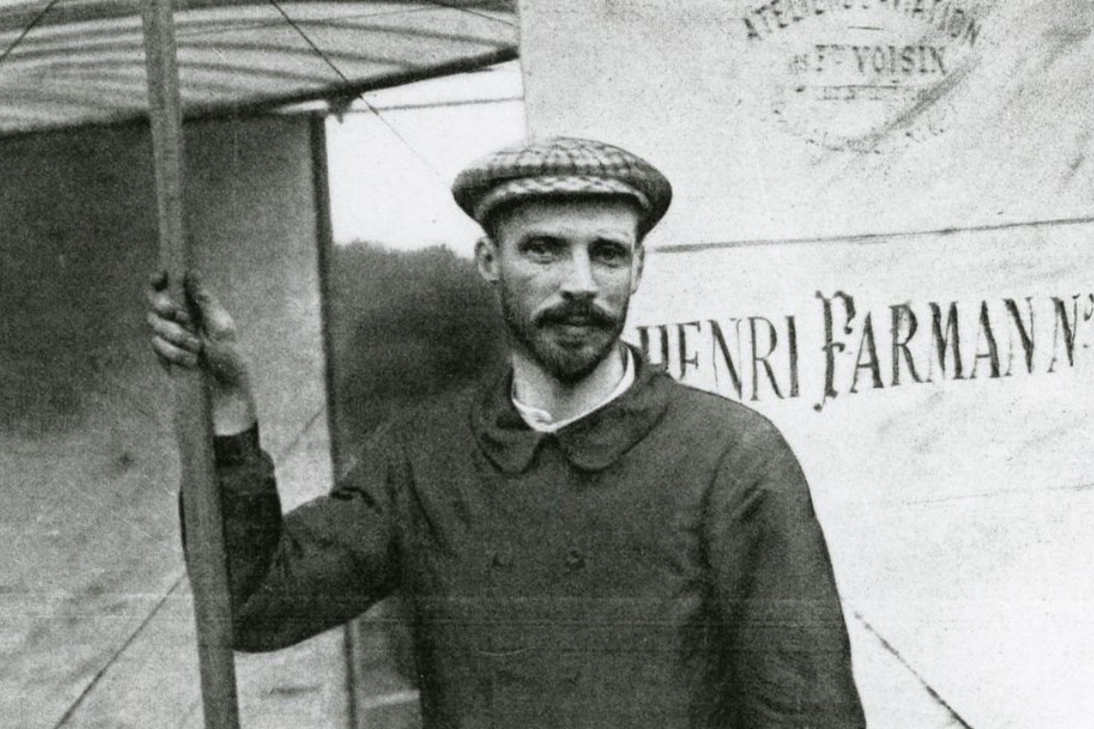 Le 11 janvier 1908, dans le froid glacial d&rsquo;Issy-les-Moulineaux, Henri Farman a r&eacute;ussi des vols d&rsquo;essai qui ont chang&eacute; l&rsquo;aviation