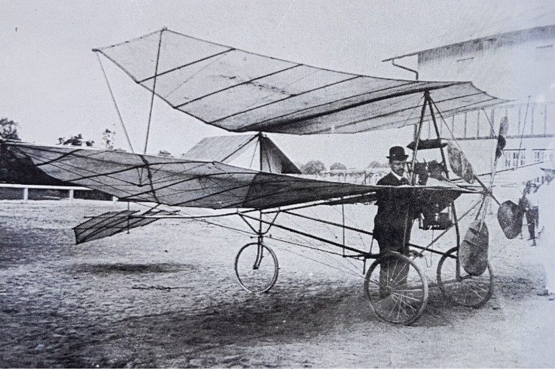 Un pionnier danois a d&eacute;fi&eacute; les cieux le 14 janvier 1908 et a r&eacute;alis&eacute; un vol qui a fascin&eacute; la presse mondiale