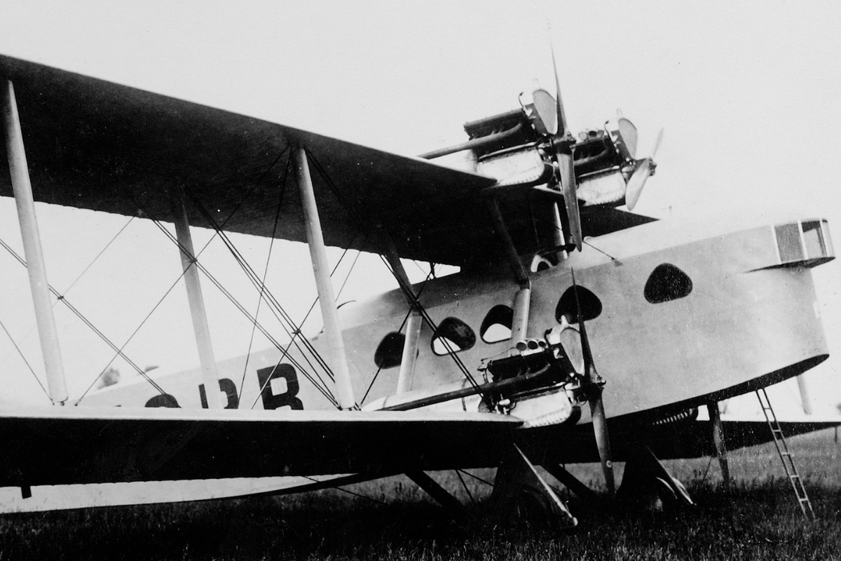 &Agrave; bord des avions &ldquo;Roland Garros&rdquo; et &ldquo;Jean Casale&rdquo;, les &eacute;quipages ont r&eacute;alis&eacute; un exploit a&eacute;rien le 18 janvier 1925