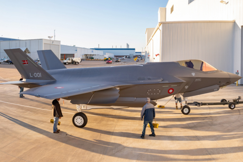 Les F‑16 quittent le Danemark apr&egrave;s 46 ans de service, une nouvelle &egrave;re pour l&rsquo;aviation