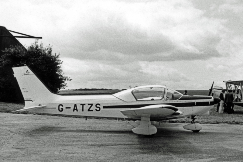 Alors qu&rsquo;elle convoyait un avion vers le Br&eacute;sil, Hrissa Chouridis a accompli le 5 f&eacute;vrier 1964 un exploit a&eacute;rien totalement inattendu