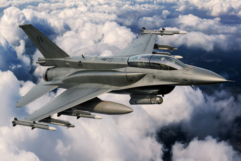 Le P&eacute;rou opte pour le F-16 Viper, un choix qui fait d&eacute;bat face au Rafale et au Gripen