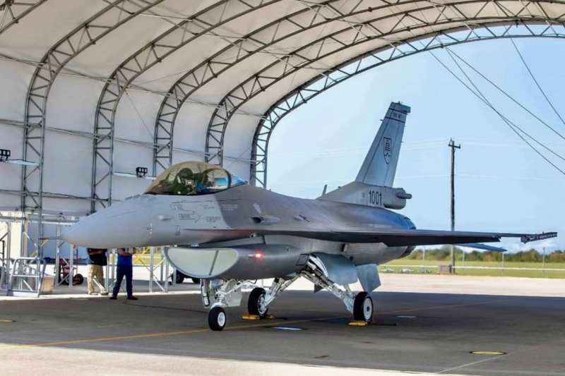 La Slovaquie envisage d'augmenter sa flotte de F-16 Viper pour renforcer sa d&eacute;fense nationale