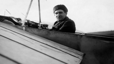 Le 2 février 1911, un pilote français a battu tous les records en faisant décoller un monoplan chargé de passagers